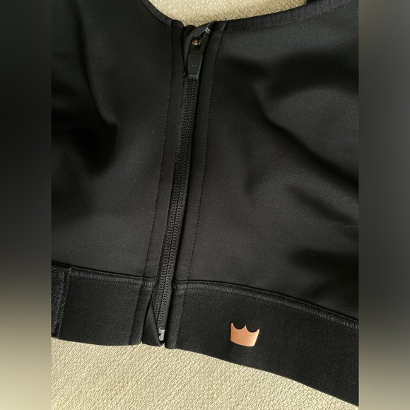 SHEFIT Bra Women’s 4 Luxe Flex Sports Bra Ultimate - Picture 7 of 8